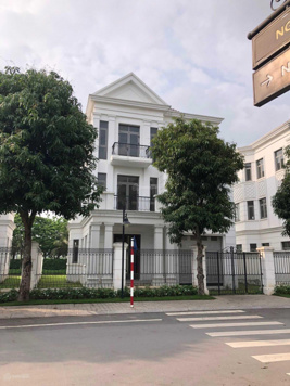 Bán BT đơn lập tại dự án Vinhomes Harmony, 350m2 nở hậu, có sông sau nhà, mặt tiền 15m, giá 50 tỷ