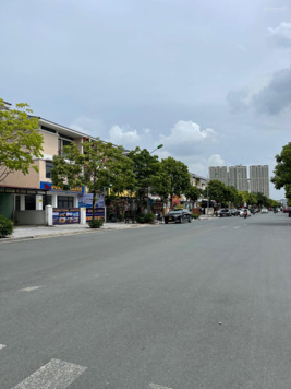 Hàng hiếm biệt thự lô góc 238m2 KĐT Dương Nội, 29 m mặt đường 32m, đang cho thuê 120tr/tháng