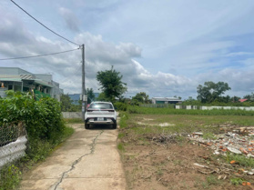 Bán nhanh 300 triệu 160m2 có 100m2 thổ cư đường bê tông xe hơi cách nhựa 60m, Gò Công Tiền Giang