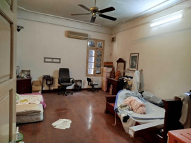 Bán nhà mặt phố Hoàng Cầu, 182m2, vị trí đắc địa sinh lời