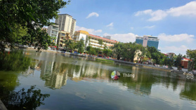 Mặt phố (mặt hồ) Hương Viên Quận HBT sổ đỏ 44m2 x mặt tiền = mặt hậu = 4.7m, chốt 19.3 tỷ - Xây đẹp