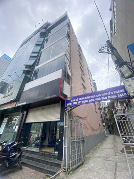 Chính chủ bán nhà mặt phố Nguyễn Khang, diện tích 86m2 mặt tiền 4,4m. LH 0822 131 333