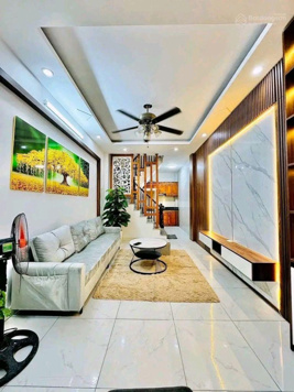Chỉ hơn 4 tỷ, nhà quận Hoàng Mai 31m2, 4T đầy đủ công năng mấy bước chân ra mặt phố, có sổ đỏ