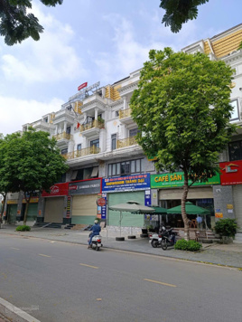 Cặp shophouse chị em mặt đường Lê Trọng Tấn kinh doanh tốt, DT 260 m2, dòng tiền 600tr/năm, giá TL