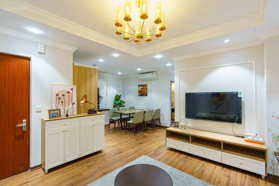 Nhà em bán căn hộ 82m - 3PN, 2WC - full đầy đủ nội thất - 4 tỷ, có sổ đỏ, có thương lượng