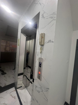 Bán nhà Hoàng Quốc Việt, Cầu Giấy, 43m2*6T thang máy, ngõ nông, ô tô đỗ cổng, chào 7,9 tỷ có TL