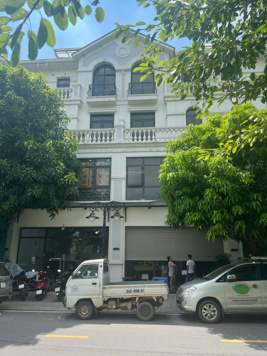 Shop sổ lâu dài NT08, hoàn thiện 24 tỷ có thang máy, đường 52m gần cc Masteri Gia Lâm 0985 941 715