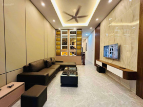 Bán nhà riêng Cầu Giấy DT 45m2 x 6T nhỉnh 9 tỉ ngõ nông thông full nội thất ở ngay gần nhiều trường