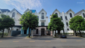 Rẻ nhất thị trường Vinhomes Ocean Park Gia Lâm. Biệt thự song lập 150m2 Đông Nam hoàn thiện đẹp