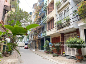 Bán gấp nhà phân lô Cầu Giấy giá 13,97 tỷ, 55m2, ô tô. Dòng tiền 40tr/ tháng