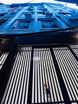 Đường Láng - Siêu phẩm hàng hiếm - Căn hộ dòng tiền 9 phòng - full nội thất - khu vực đông dân cư