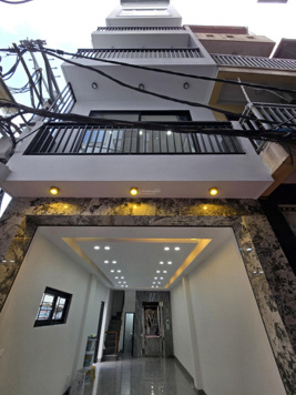 Chính chủ bán nhà ngõ 186 Ngọc Thụy 46m2 - 6 tầng thang máy - lô góc 2 mặt ngõ 3m