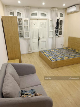 Cần bán nhà chính chủ ngõ 168 Hào Nam, Đống Đa. DT 56m2 x 5 tầng ngõ thông Kinh doanh. Giá 10,8 tỷ