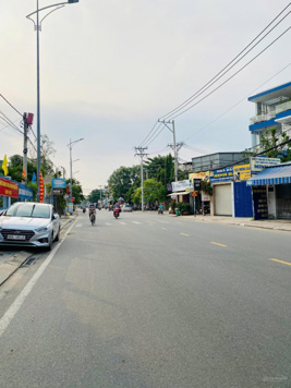 Mặt tiền đường Trần Thị Năm, DT: 15x40m, CN: 572m2, giá chỉ 32 tỷ thương lượng