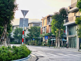 Căn Towhouse xẻ khe gần ngay đường Vịnh Đảo