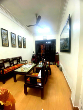 Chính chủ cần bán nhà 4 tầng giá 11 tỷ, DT 50m2, Đường Trần Phú, Hà Đông, ngõ ô tô