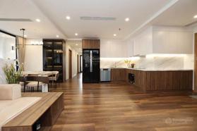 Bán cắt lỗ căn ngoại giao 92 m2 sổ lâu dài view hồ dự án Grand Sunlake 135 Trần Phú