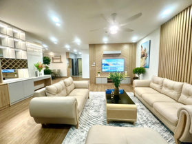 Em chính chủ bán căn hộ CT1A. 28.6 Iris Garden, view sân vận động Mỹ Đình, LH xem nhà 0344 483 499