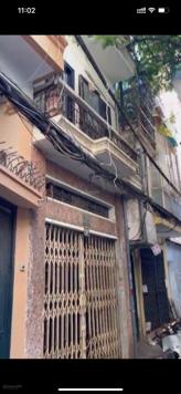 Bán nhà 2.5 tầng phố Tôn Thất Tùng. Giá 4.99 tỷ, mặt ngách ba gác