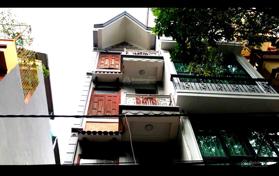 BÁN TÒA NHÀ MẶT PHỐ ĐỀN LỪ - 2 Ô TÔ TRÁNH - CHO THUÊ VĂN PHÒNG DÒNG TIỀN ỔN ĐỊNH - FULL NỘI THẤT