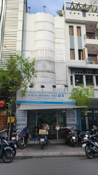 Bán nhà mặt tiền Trần Nhật Duật P. Tân Định Quận 1. DT 4,9x15m Nở hậu. CN 56,5m2 4 tầng. 35 tỷ TL