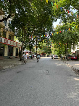 Bán nhà phố Lê Văn Lương - Thanh Xuân - DT 100m2 x MT 9m - Ô tô tránh - Vỉa hè kinh doanh