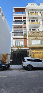 Nhà xây mới khu đồng bộ DT (4 x 18m) 5 tầng có thang máy đường nhựa 8m. Cách Đầm Sen chỉ 3,5Km