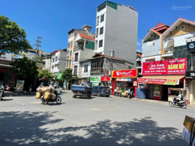 Bán đất đấu giá mặt trục chính đường Yên Xá,Phùng Hưng 130m2 mặt tiền 6m, giá tốt, siêu kinh doanh