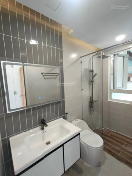 Nhà mới, full nội thất, đúc 4,5 tấm, DT: 4m x 16m, đường Lê Văn Quới, Bình Tân