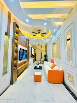 Bán gấp nhà đường Láng 38m 5tầng MT 5m giá 6,3 tỷ