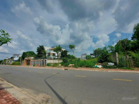 Cần tiền bán gấp! 100m2, chỉ với 700tr, gần UBND xã Gò Công, đường Việt Cúc, P3, Tiền Giang