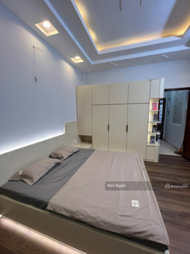 Chính chủ cần bán gấp căn nhà đường Đỗ Thúc Tịnh, P12, Gò Vấp. 4 PN, 5 WC, p.khách, p.bếp, p.thờ