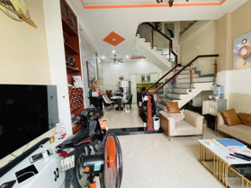 Bán Nhà Thủ Đức, Đường 8m, 5 x 11, Tô Ngọc Vân, 4 tầng, chỉ 6,1 tỷ