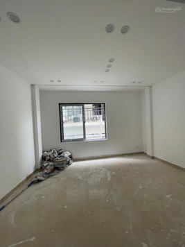 Bán nhà 5 tầng, 144 Quan Nhân - Hà Nội