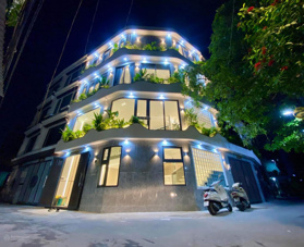 Hẻm thông xe hơi quay đầu giá 8tỷ290 đường số 21 Quang Trung Phường 8 Gò Vấp trệt lửng 3 lầu