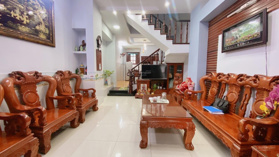 Ngộp bank, gần Phạm Văn Đồng, 93m2 3 tầng hoàn công, hẻm 5m chỉ hơn 7 tỷ. Nhà mới ở ngay