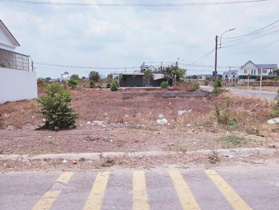 Ra gấp cho lô đất 140m2 nằm tại trục đường 868B - Giá 452 triệu, đã có SHR, bao giấy phép xây dựng.