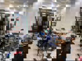 NHỈNH 3 tỷ 21/28m2T1 - 4 Tầng - mt4.2m Bạch Đằng - Hoàn Kiếm  50m RA PHỐ KINH DOANH TẤP NẬP,  4T 3 NGỦ  ĐẦY ĐỦ CÔNG NĂNG. NHÀ ĐẸP Ở NGAY,  DÂN XÂY CHẮC CHẮN KHUNG CỘT BT LÊN TẦNG THOẢI MÁI.  THIẾT KẾ 4T.