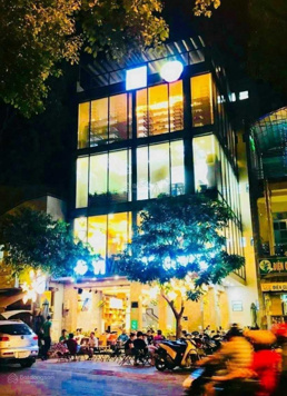 Siêu vị trí sát chân Tháp Bitexco 2. Cần bán nhà 2 MT Calmette, Q1. DT = 4 x 20m = 5T. Giá 46 tỷ TL