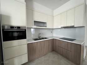 Vinhomes Bason 3 phòng ngủ Q1, view sông, 120m2, đủ nội thất 21.6 tỷ, sổ hồng riêng. LH: 0903 004 823