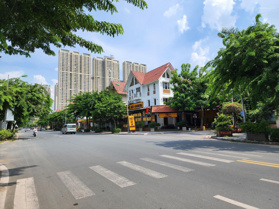 Chính chủ gửi bán 2 căn BT vị trí mặt hồ và căn góc mặt đường 24m, đẹp nhất kđt An Hưng, giá đầu tư