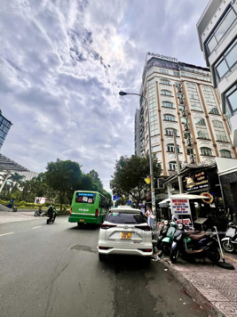 Bán CHDV mặt tiền đường Phạm Ngũ Lão, Quận 1, hầm 10 tầng, (DT: 4,3x22,5m) Giá 95 tỷ TL