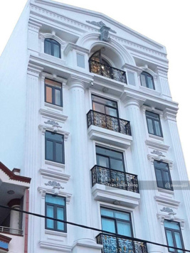 Định cư bán tòa nhà CHDV Thạch Thị Thanh, TĐ, Q1 (11x16m) CN=155m2 - hầm 6 tầng + thang máy. 45 tỷ