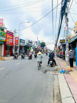 Hạ giá bán gấp mặt tiền Nguyễn Ảnh Thủ, P. Hiệp Thành, DT: 4,3x30m, CN: 106m2 giá chỉ: 10,6 tỷ TL