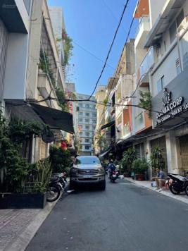 Nhà HXH 4x22m Trần Hưng Đạo trệt 2 lầu ST, giá 16 tỷ TL, vị trí kinh doanh gần mặt tiền đường