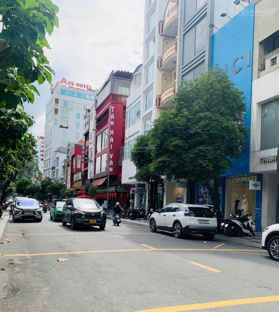 Chính chủ cần bán gấp nhà mặt tiền Nguyễn Trãi, Phường Bến Thành, vị trí siêu đẹp