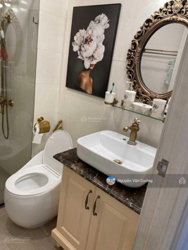 Chính chủ gửi bán căn chung cư Center Point 127m2 3PN 2WC, sẵn sổ, full nội thất. LH 0818 340 242