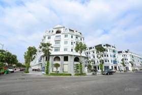 Siêu phẩm có 1-0-2(Có tiền nhiều lúc cũng khó mua)cặp lô góc mặt Phúc La, 256m2 - 7 tầng -7x tỷ VIP