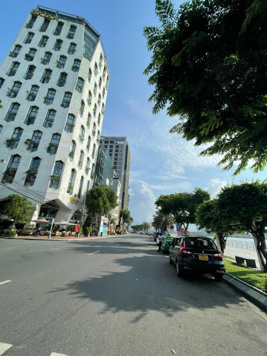 Bán nhà 3 tầng mặt tiền Bạch Đằng view sông Hàn - gọi Đàm Tiến