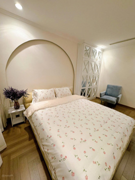 Bán nhanh căn 4PN - Park Hill - full đồ đẹp. Giá: 11 tỷ nhỉnh. Lh Em Tường: 0838 026 368 xem nhà 24